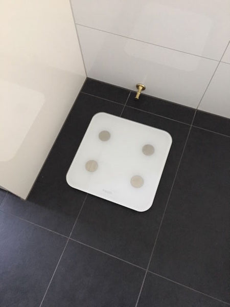 https://www.fittrack.com.au/cdn/shop/products/fittrack-australia-ihealth-Core-HS6-in-bathroom_grande.jpg?v=1581074672